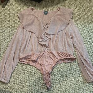 ARULA Mauve Ruffled Bodysuit